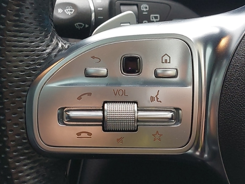 Used Mercedes-Benz GLC 2021 for sale - 76414712: Photo 16