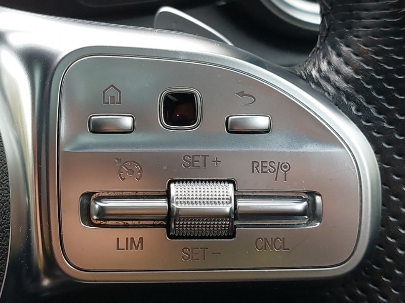 Used Mercedes-Benz GLC 2021 for sale - 76414712: Photo 17