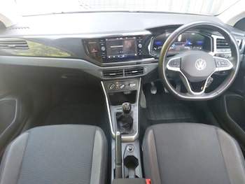 Used Volkswagen Polo 2024 for sale - 79171451: Photo