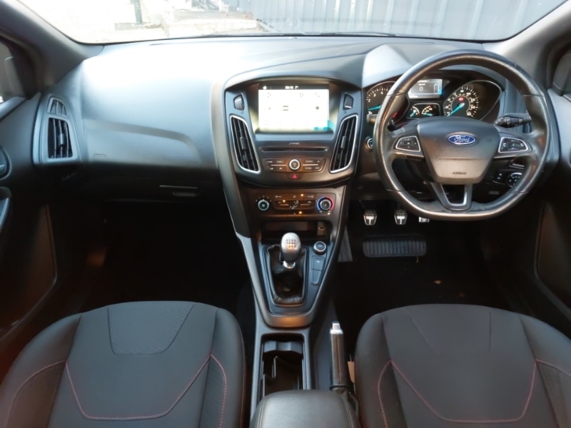 Used Ford Focus 2018 for sale - 76951754: Photo 2