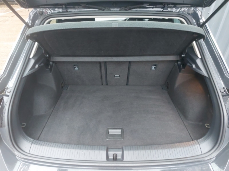 Used Volkswagen T-Roc 2019 for sale - 76779868: Photo 8