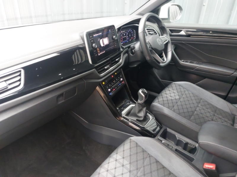 Used Volkswagen T-Roc 2022 for sale - 77761610: Photo 5