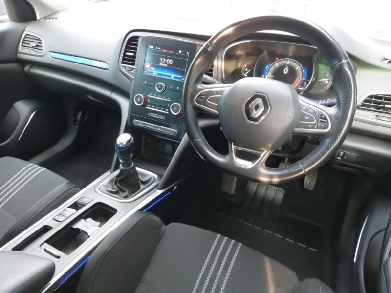 Used Renault Megane 2017 for sale - 76924905: Photo 10