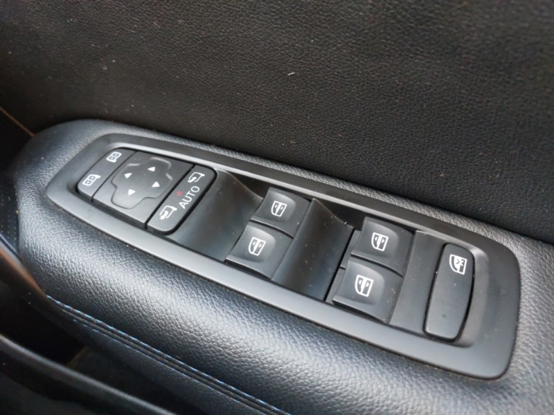 Used Renault Megane 2017 for sale - 76924905: Photo 17