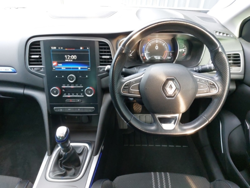 Used Renault Megane 2017 for sale - 76924905: Photo 7