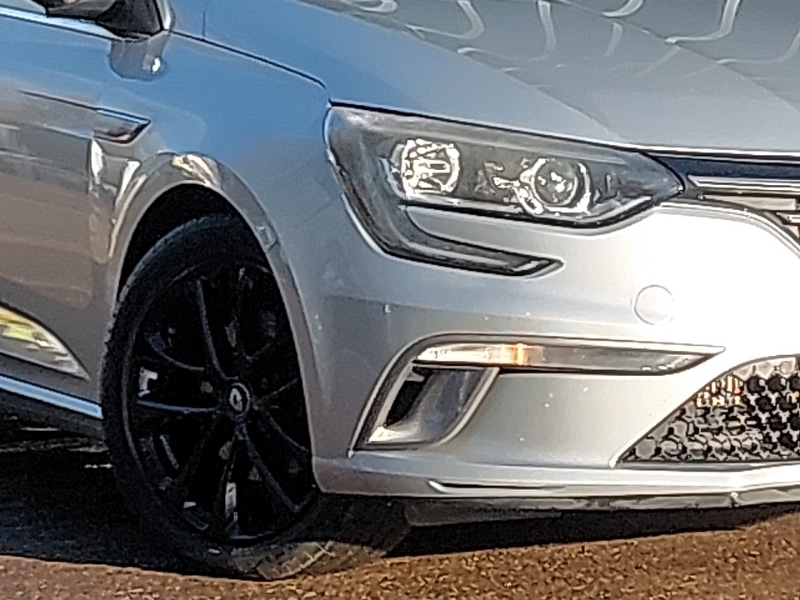 Used Renault Megane 2017 for sale - 76924905: Photo 9