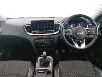 Used Kia XCeed 2022 for sale - 75993349: Photo 2