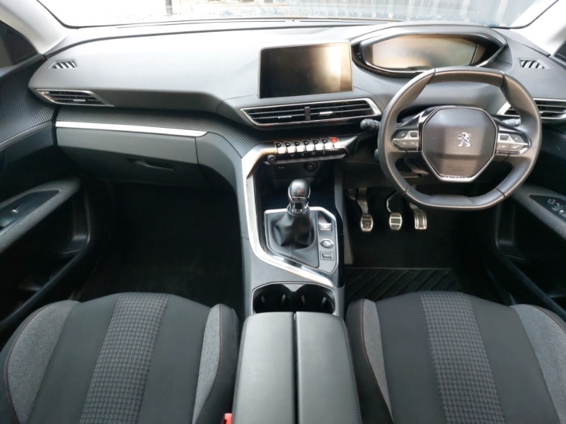 Used Peugeot 3008 2023 for sale - 76893604: Photo 2