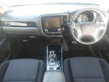 Used Mitsubishi Outlander 2020 for sale - 77352726: Photo