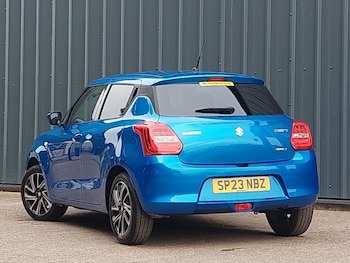 Used Suzuki Swift 2023 for sale - 76108204: Photo 3