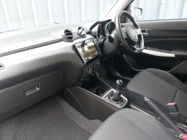 Used Suzuki Swift 2023 for sale - 76108204: Photo 5