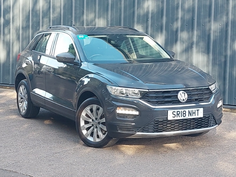 Used Volkswagen T-Roc 2018 for sale - 76053132: Photo 1