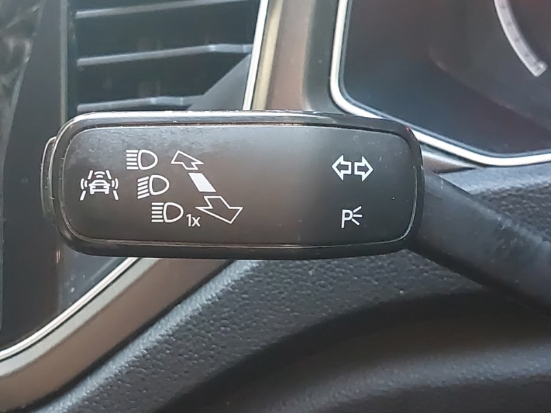 Used Volkswagen T-Roc 2018 for sale - 76053132: Photo 17