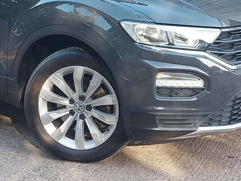 Used Volkswagen T-Roc 2018 for sale - 76053132: Photo 9