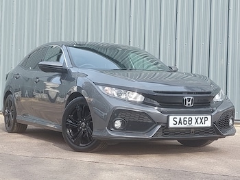 Used Honda Civic 2018 for sale - 78112936: Photo
