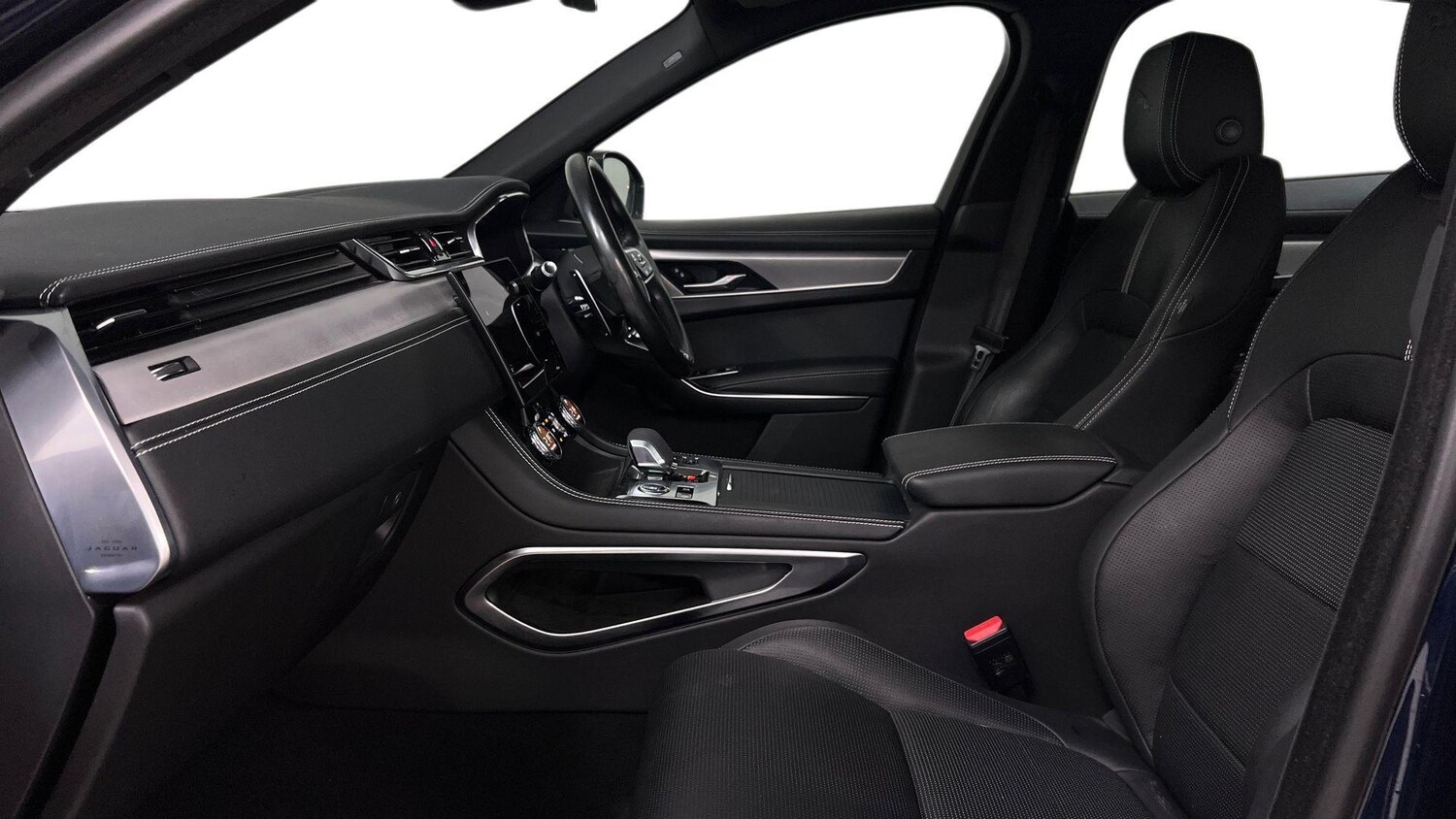 Used Jaguar F-Pace 2021 for sale - 76083707: Photo 3