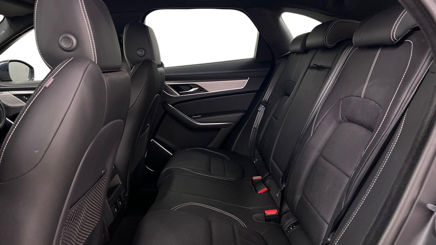 Used Jaguar F-Pace 2021 for sale - 76083707: Photo 4