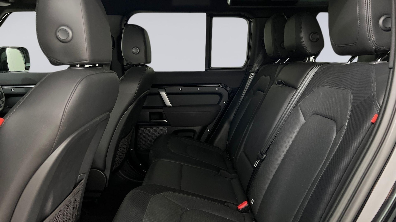 Used Land Rover Defender 110 2022 for sale - 76099180: Photo 4