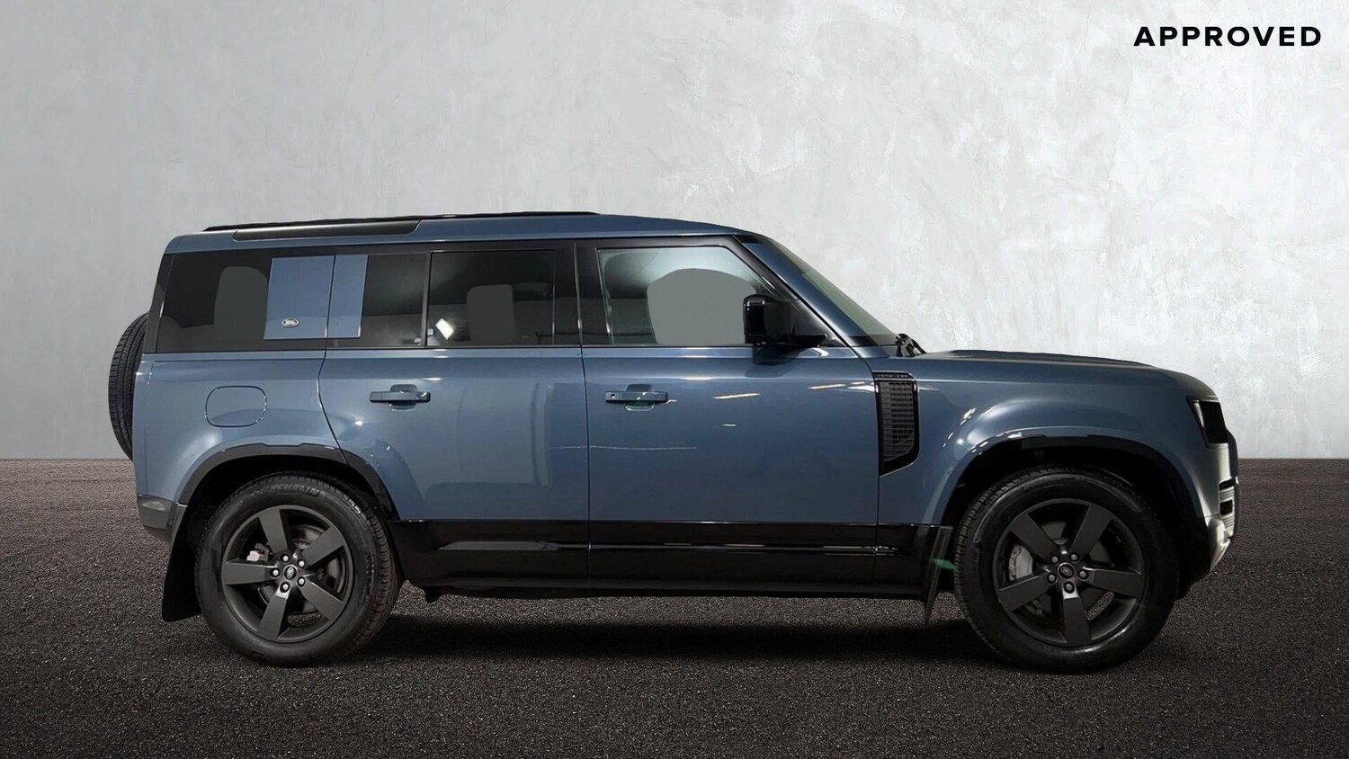 Used Land Rover Defender 110 2022 for sale - 76002142: Photo 5