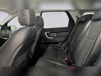 Used Land Rover Discovery Sport 2018 for sale - 75494271: Photo
