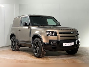 Land Rover - Defender 90