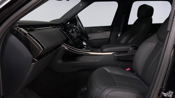 Used Land Rover Range Rover Sport 2024 for sale - 75269434: Photo 3
