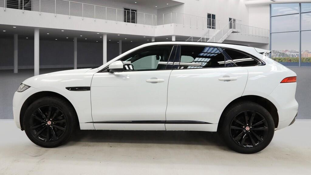 Used Jaguar F-Pace 2019 for sale - 76123131: Photo 6