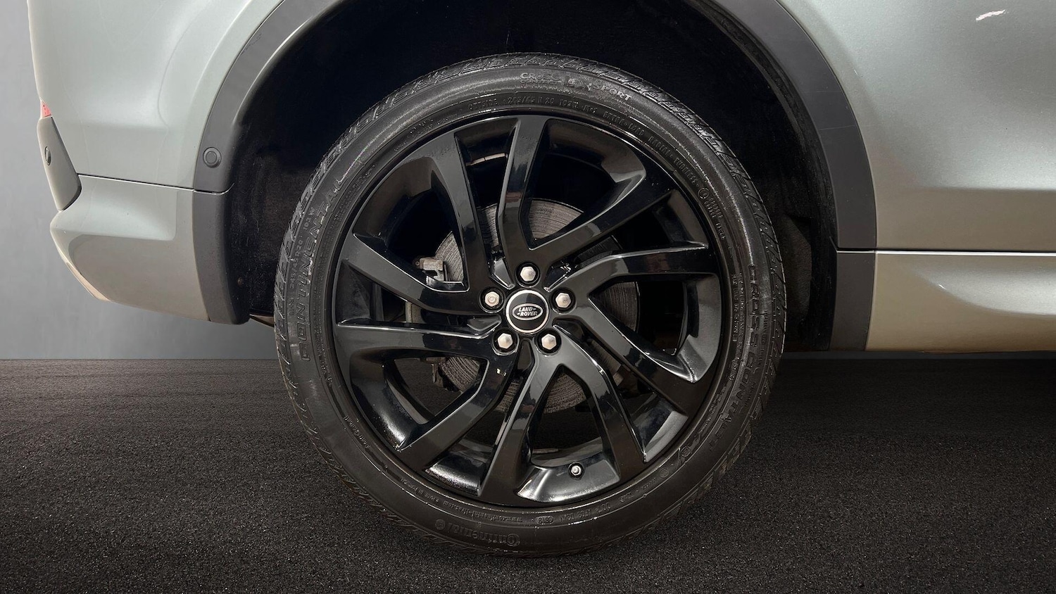 Used Land Rover Discovery Sport 2018 for sale - 76059227: Photo 8