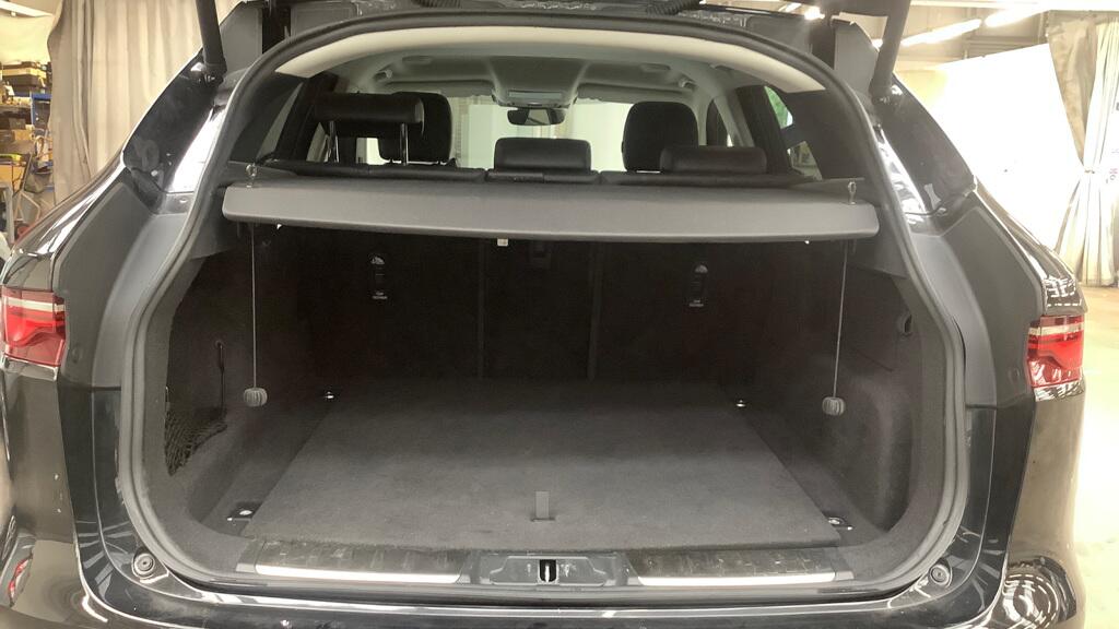 Used Jaguar F-Pace 2022 for sale - 76099411: Photo 9