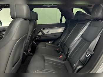 Used Land Rover Range Rover Sport 2024 for sale - 75635280: Photo