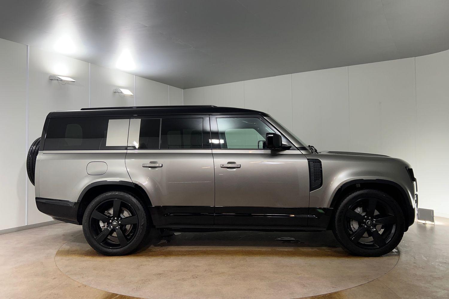 Used Land Rover Defender 2025 for sale - 76189349: Photo 5