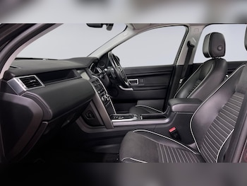 Used Land Rover Discovery Sport 2017 for sale - 75449624: Photo