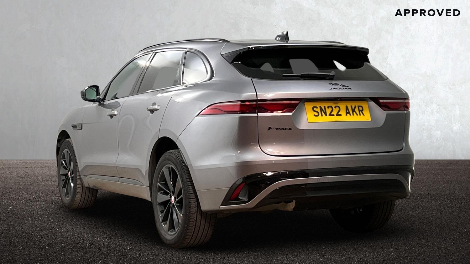 Used Jaguar F-Pace 2022 for sale - 76121376: Photo 2