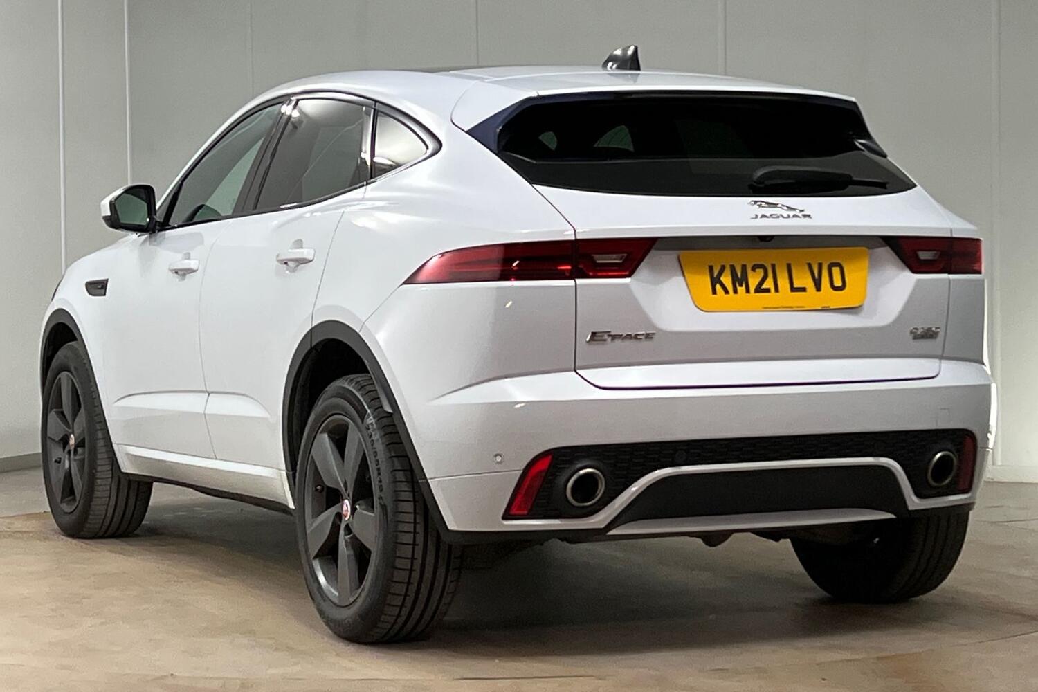 Used Jaguar E-Pace 2021 for sale - 76099123: Photo 2