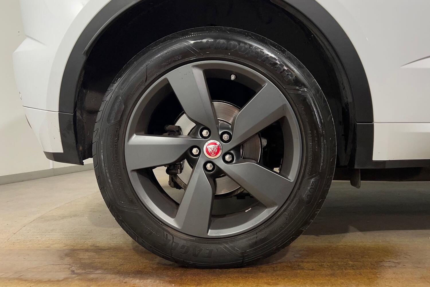 Used Jaguar E-Pace 2021 for sale - 76099123: Photo 8