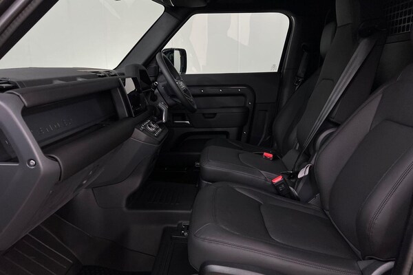 Used Land Rover Defender 90 2025 for sale - 76214046: Photo 3