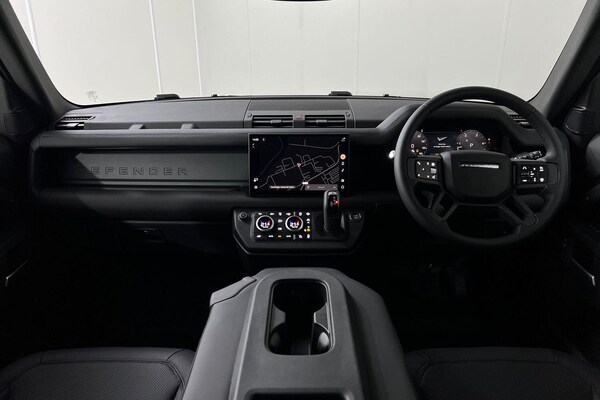 Used Land Rover Defender 90 2025 for sale - 76214046: Photo 9