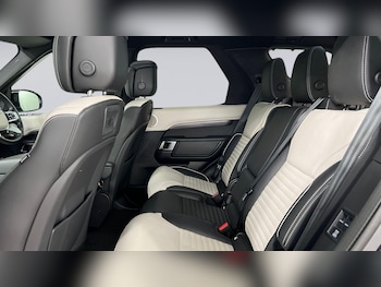 Used Land Rover Discovery 2024 for sale - 76121675: Photo 4