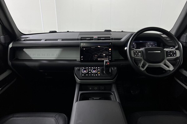 Used Land Rover Defender 110 2022 for sale - 75291521: Photo 9