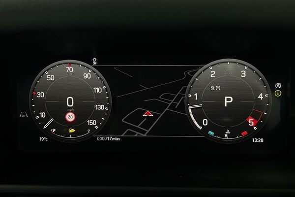Used Land Rover Defender 90 2025 for sale - 76226181: Photo 10