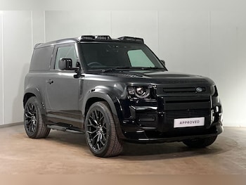 Land Rover - Defender 90