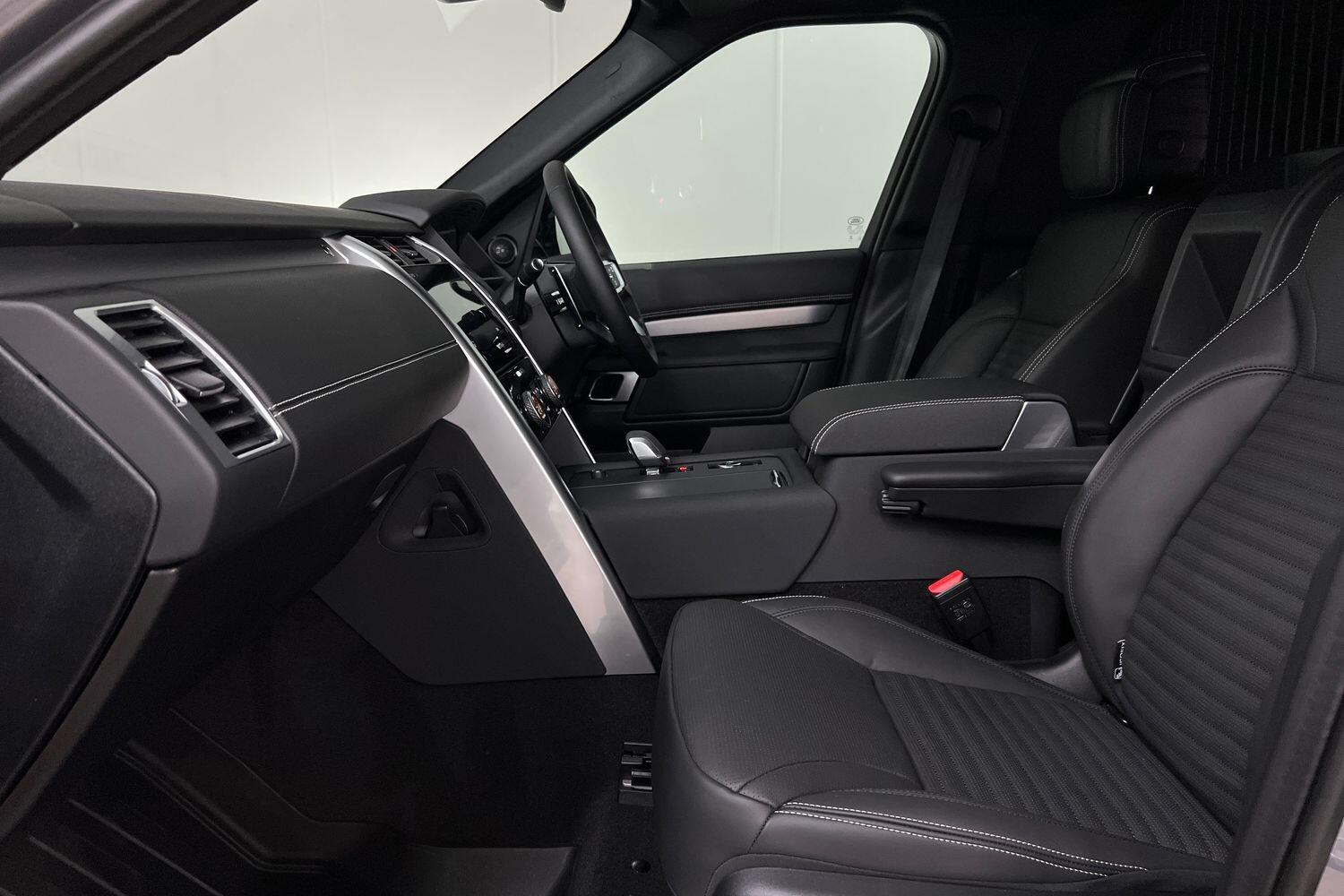 Used Land Rover Discovery 2025 for sale - 76158625: Photo 3