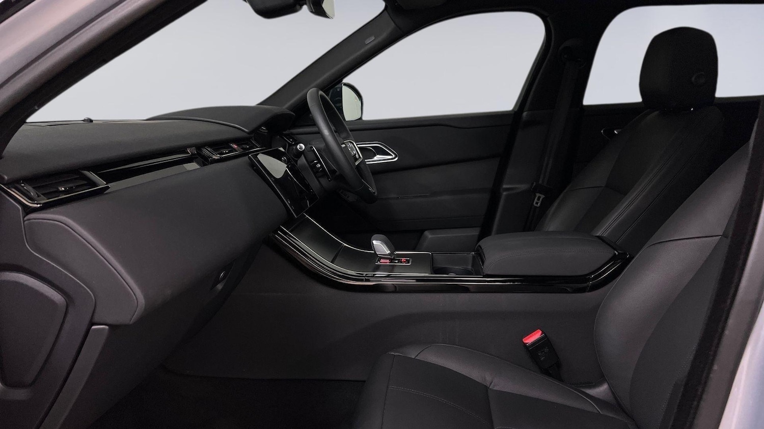 Used Land Rover Range Rover Velar 2024 for sale - 76031346: Photo 3