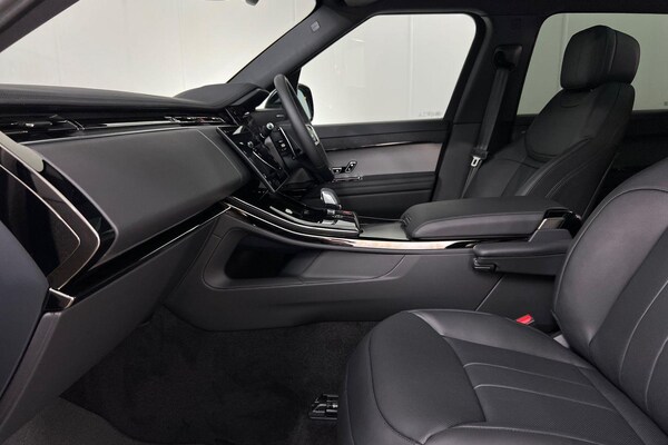 Used Land Rover Range Rover Sport 2025 for sale - 76227173: Photo 3