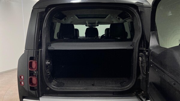 Used Land Rover Defender 110 2022 for sale - 75103302: Photo 10