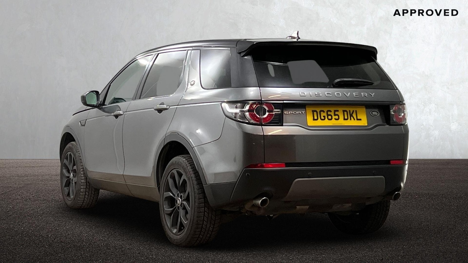 Used Land Rover Discovery Sport 2015 for sale - 76042800: Photo 2