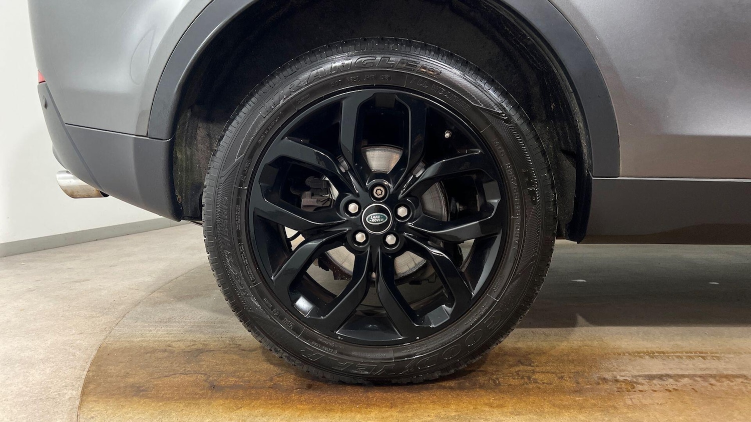 Used Land Rover Discovery Sport 2015 for sale - 76042800: Photo 8