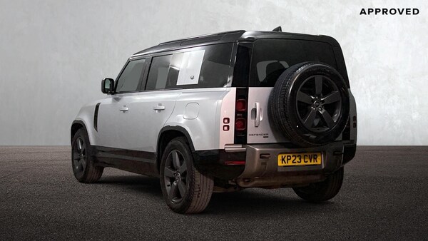 Used Land Rover Defender 110 2023 for sale - 74850299: Photo 2