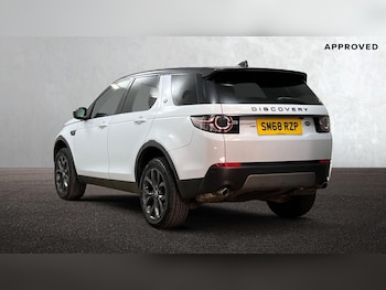 Used Land Rover Discovery Sport 2018 for sale - 75696894: Photo