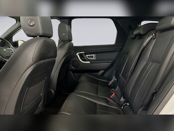 Used Land Rover Discovery Sport 2018 for sale - 75696894: Photo